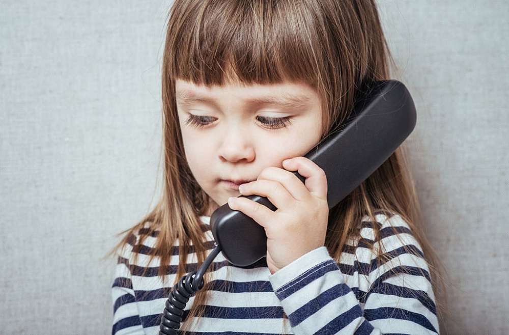 Детский телефон доверия: круглосуточная помощь